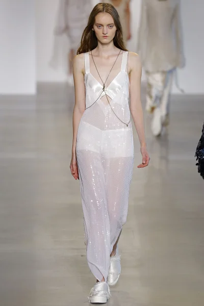 Look 37